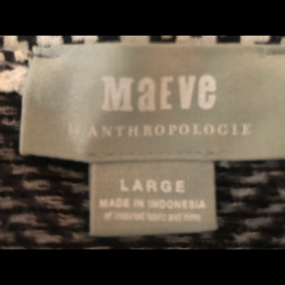 Anthropologie Maeve Hellebore Floral Black on White Top - Picture 5 of 5
